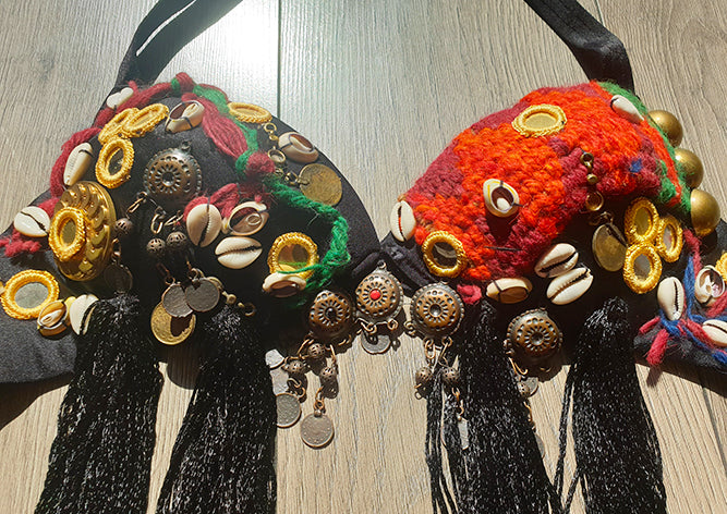 Zware, bewerkte buikdans tribal belt en BH
