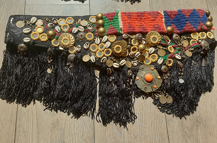 Zware, bewerkte buikdans tribal belt en BH