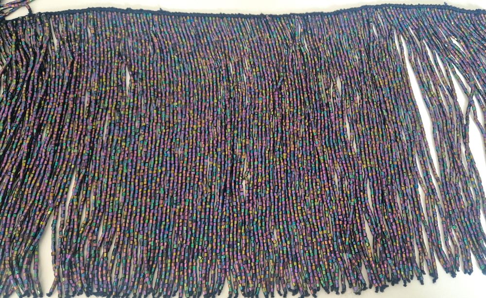 Kralensnoer met slierten zwart paars parelmoer 20cm